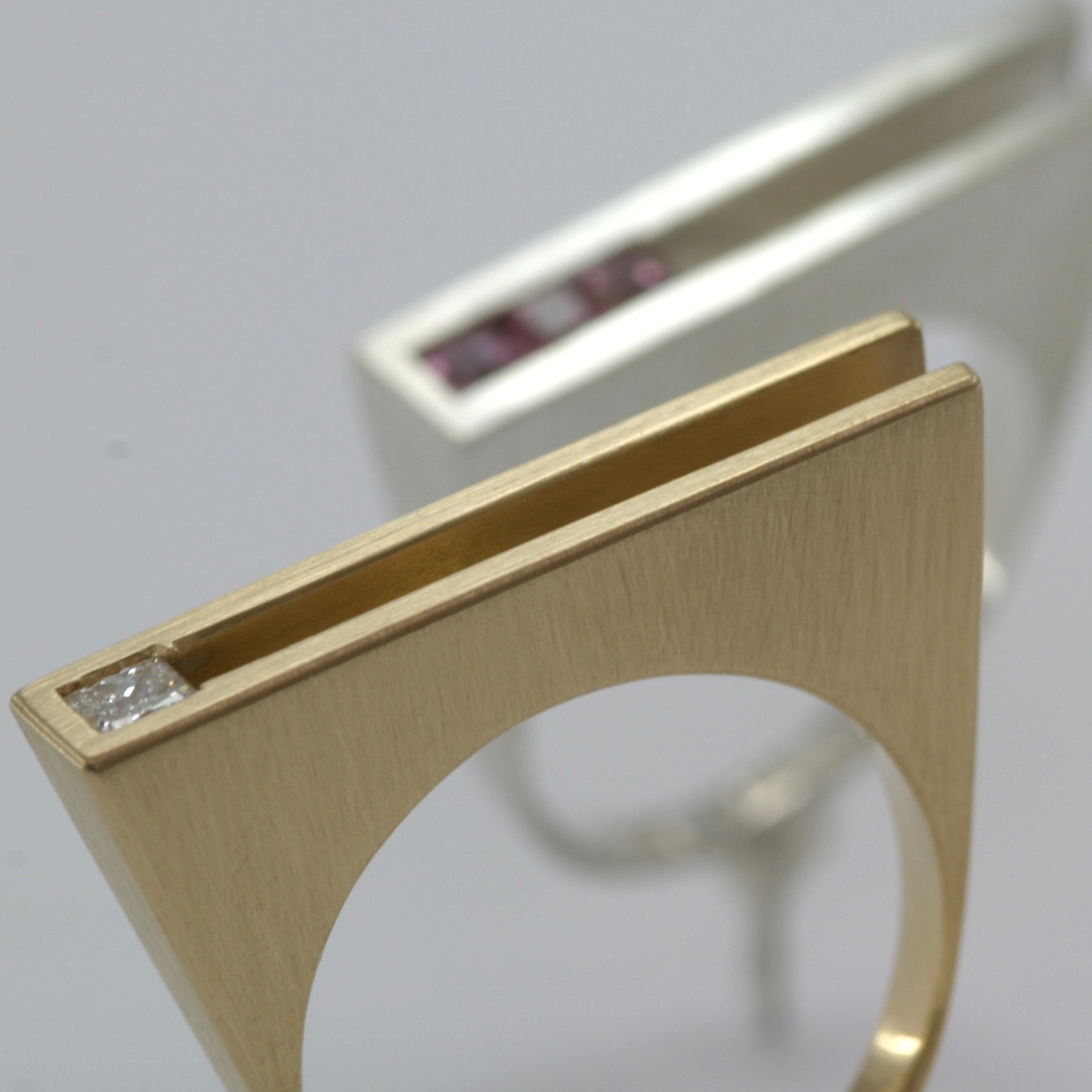  Ring Stimmgabel Au750 